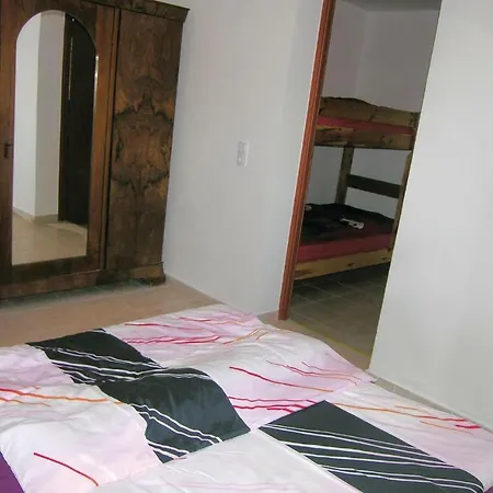 Holiday home Holiday Kocsag Utca-balatonfenyves *